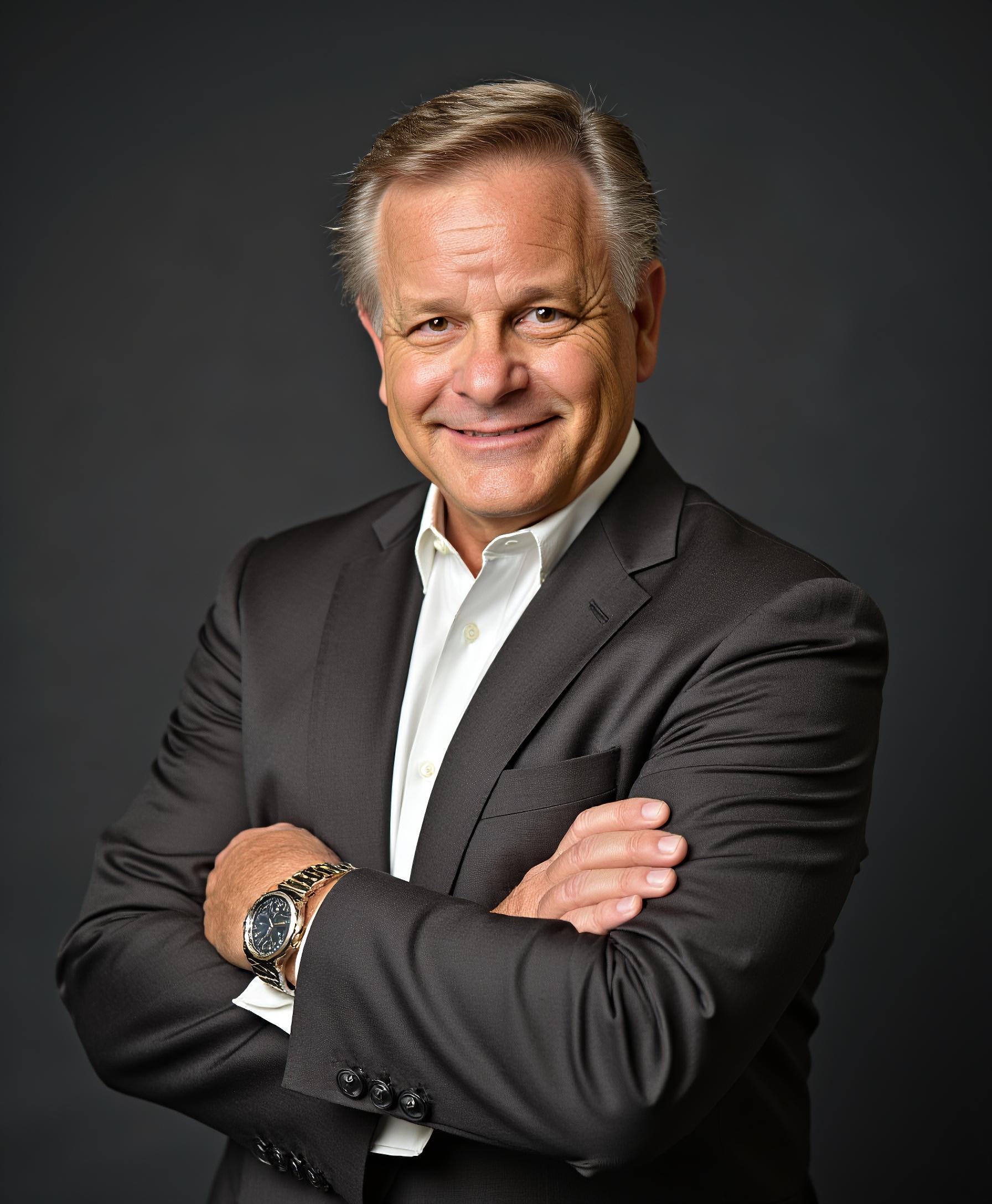 Aragon-Headshot-Kevin-Kuhens-69